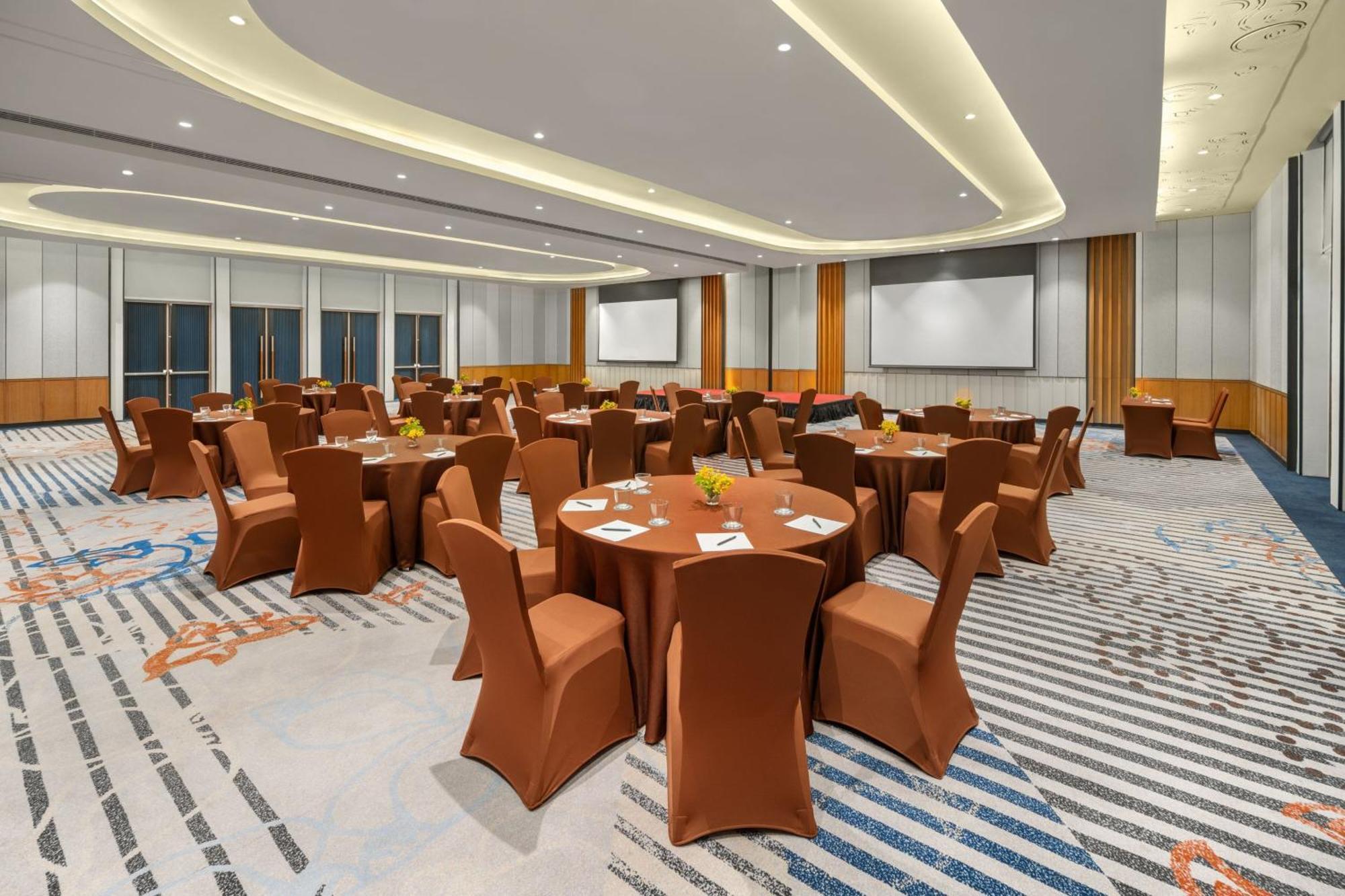 Four Points By Sheraton Bintan, Lagoi Bay Exterior photo
