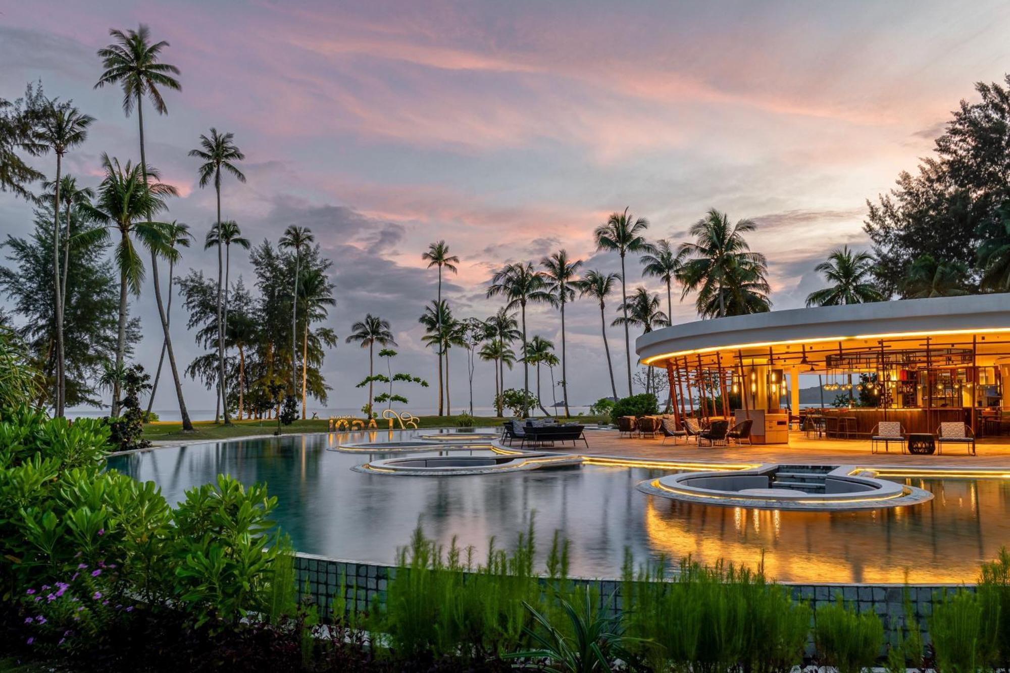 Four Points By Sheraton Bintan, Lagoi Bay Exterior photo